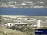 Один из экспертов газеты отметил, что у США на Кубе есть свои "глаза и уши" на самом острове - база Гуантанамо Один из экспертов газеты отметил, что у США на Кубе есть свои "глаза и уши" на самом острове - база Гуантанамо