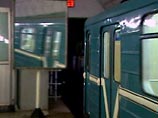 На станции "Отрадное" в Москве загорелся вагон метро. Пожар потушен На станции "Отрадное" в Москве загорелся вагон метро. Пожар потушен