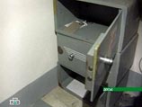По данным правоохранительных органов, преступники обладали секретом взламывания сейфов трех основных фирм производителей По данным правоохранительных органов, преступники обладали секретом взламывания сейфов трех основных фирм производителей