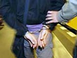 В Петербурге задержали школьников, не сумевших похитить 23 млн рублей из офиса аэропорта "Пулково" В Петербурге задержали школьников, не сумевших похитить 23 млн рублей из офиса аэропорта "Пулково"