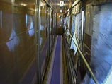 По одной из версий, преступники пустили в вагон усыпляющий газ По одной из версий, преступники пустили в вагон усыпляющий газ