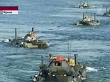 "Сегодня утром к берегу подошли военные корабли. Из украинского десантного корабля "Константин Ольшанский" выгрузились около 15 БТРов и поплыли в сторону берега. Наши участники перекрыли им выезд на берег", - сказал Юрченко "Сегодня утром к берегу подошли военные корабли. Из украинского десантного корабля "Константин Ольшанский" выгрузились около 15 БТРов и поплыли в сторону берега. Наши участники перекрыли им выезд на берег", - сказал Юрченко