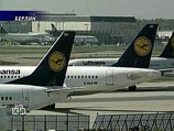 Наземный и летный персонал крупнейшей немецкой авиакомпании Lufthansa проголосовал за начало бессрочной забастовки Наземный и летный персонал крупнейшей немецкой авиакомпании Lufthansa проголосовал за начало бессрочной забастовки