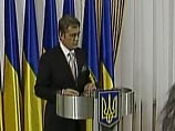 "То, что делает Ющенко, мне не нравится: он пытается лишить наши народы последнего, что нас сближает - общей духовности. Зачем рушить традиции в наши и так нелегкие времена? Сейчас очень важно уцепиться, схватиться и удержаться на плаву"