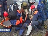 Вертолет заберет оставшихся в живых и тела погибших туристов. Вертолет заберет оставшихся в живых и тела погибших туристов.