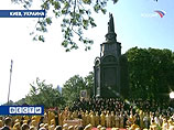 На Владимирской горке в Киеве, у подножия памятнику Крестителю Руси сегодня была совершена литургия, в которой участвовали иерархи почти всех православных Церквей мира На Владимирской горке в Киеве, у подножия памятнику Крестителю Руси сегодня была совершена литургия, в которой участвовали иерархи почти всех православных Церквей мира