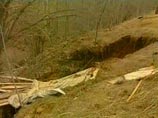 В ноябре 2007 года 35 последователей Петра Кузнецова вырыли большую землянку близ села Никольское Бековского района Пензенской области и более полугода отказывались выходить не поверхность, ожидая "конца света" В ноябре 2007 года 35 последователей Петра Кузнецова вырыли большую землянку близ села Никольское Бековского района Пензенской области и более полугода отказывались выходить не поверхность, ожидая "конца света"
