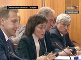 Медведев подписал антикоррупционный план и призвал не "кошмарить" бизнес проверками Медведев подписал антикоррупционный план и призвал не "кошмарить" бизнес проверками