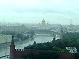 В Москве резко портится погода. Ожидается гроза и град