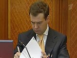 Президент России Дмитрий Медведев подписал в среду указ "Об увековечении памяти Александра Солженицына"