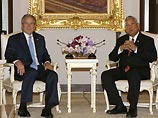 Перед визитом в "олимпийский Китай" Буш раскритиковал его руководство: не соблюдает права человека