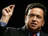 Сенатор Джон Маккейн, претендующий на пост президента США от Республиканской партии, окружил себя советниками, лоббирующими интересы Грузии. Об этом заявил губернатор штата Нью-Мексико, демократ Билл Ричардсон Сенатор Джон Маккейн, претендующий на пост президента США от Республиканской партии, окружил себя советниками, лоббирующими интересы Грузии. Об этом заявил губернатор штата Нью-Мексико, демократ Билл Ричардсон