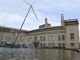 "Мы намерены ставит вопрос геноцида грузин в Абхазии с 1992 года по сей день", - сказала она "Мы намерены ставит вопрос геноцида грузин в Абхазии с 1992 года по сей день", - сказала она