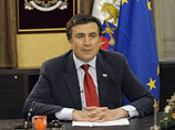 Саакашвили: войска России вышли на стратегическую трассу, разделив восточную и западную Грузию