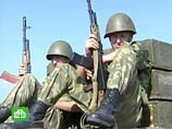 В минувшее воскресенье для поддержки российских миротворцев в Абхазию были дополнительно введены 9 тысяч российских военнослужащих и 350 единиц бронетехники В минувшее воскресенье для поддержки российских миротворцев в Абхазию были дополнительно введены 9 тысяч российских военнослужащих и 350 единиц бронетехники
