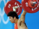 Очередной китайский штангист выиграл "золото" с мировым рекордом