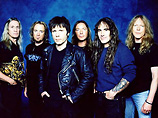 Группа Iron Maiden привезла в Москву новую программу и 200 человек на вечеринку Группа Iron Maiden привезла в Москву новую программу и 200 человек на вечеринку