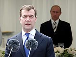 По мнению россиян, а это мнение не меняется на протяжении последних 15 лет, главный у нас в стране - президент По мнению россиян, а это мнение не меняется на протяжении последних 15 лет, главный у нас в стране - президент