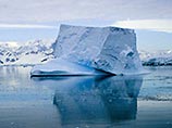 От Гренландии откалывается ледник площадью 23 кв. км От Гренландии откалывается ледник площадью 23 кв. км