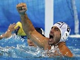В мужском решающей встрече олимпийского турнира по водному поло победу одержали венгерские спортсмены