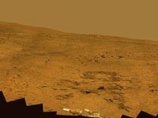 Марсоход Opportunity завершает путешествие по дну кратера Виктория из-за неполадки колеса