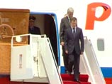 28 августа в Душанбе пройдет саммит ШОС, одним из главных вопросов станут события в Южной Осетии. Президент России Дмитрий Медведев уже прибыл для участия в саммите 28 августа в Душанбе пройдет саммит ШОС, одним из главных вопросов станут события в Южной Осетии. Президент России Дмитрий Медведев уже прибыл для участия в саммите