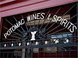 "Мы собираемся начать небольшой бойкот русской водки", - заявил газете Стивен Филдман, который владеет магазином Potomac Wines and Spirits в престижном районе Джорджтаун в американской столице