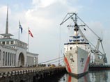 "Dallas (корабль береговой охраны США) завершил свою операцию по доставке гуманитарной помощи в Батуми и покидает порт", - добавил Уитман