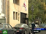 В пятницу Грузия разорвала с Россией дипломатические отношения, и, как отмечают в понедельник "Ведомости", от подобных действий Грузии могут пострадать около 300 000 грузин, живущих в России