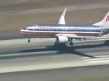 В международном аэропорту Лос-Анджелеса аварийно сел пассажирский самолет American Airlines