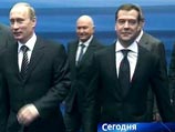 Речь идет о разделении сфер влияния внутри "тандемократии" президента Медведева и премьера Путина