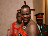 Король Свазиленда выбрал 14-ю жену из 70 тысяч полуобнаженных девственниц