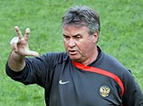 Хиддинк: Россия должна взять три очка в матче с Уэльсом Хиддинк: Россия должна взять три очка в матче с Уэльсом