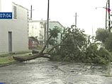 Кроме того, в Атлантике в настоящее время набирают силу ураган "Айк" и тропический шторм "Жозефин"