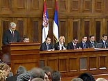 Конкретно это выразилось в том, что Николич убеждал однопартийцев проголосовать в Скупщине за ратификацию Соглашения о стабильности и ассоциации, подписанного в конце апреля между ЕС и сербским правительством
