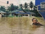 В Малайзии более 10 тыс. человек покинули свои дома, спасаясь от наводнения