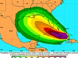 Ураган продолжает продвигаться с северо-востока вдоль атлантического побережья Кубы, "накрывая" обширную территорию страны