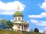 Церковь монастыря Сурб-Хач ("Святой Крест") построена в 1786-1792 годах. Сегодня это старейшее здание в Ростове-на-Дону, которое является памятником культуры федерального значения