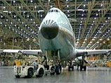 Забастовка на американских заводах Boeing откладывает первый вылет самолета Dreamliner Забастовка на американских заводах Boeing откладывает первый вылет самолета Dreamliner