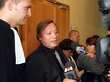 Хирург по прозвищу "доктор Смерть", изуродовавший около 100 женщин, приговорен к трем годам условно Хирург по прозвищу "доктор Смерть", изуродовавший около 100 женщин, приговорен к трем годам условно