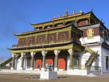 Ламы из Бурятии, Калмыкии, Тувы, Монголии и Китая освятят статую Будды в Цугольском дацане