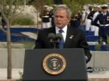 Президент Буш открыл в Пентагоне мемориал памяти жертв теракта 11 сентября 2001 года