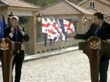 Саакашвили пугает НАТО "российской угрозой" и просит не отталкивать Грузию Саакашвили пугает НАТО "российской угрозой" и просит не отталкивать Грузию