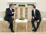 Президент России Дмитрий Медведев в ходе телефонного разговора с украинским лидером Виктором Ющенко обратил внимание на проблемы в двусторонних отношениях, требующие разрешения