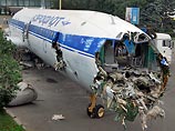 Выставленный на ВВЦ самолет Ту-154  "демонтировали" бульдозером. Москвичи возмущены
