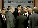 Он, как и многие эксперты, оценил итог встречи генсека НАТО Яапа де Хооп Схеффера с президентом Грузии Михаилом Саакашвили безрезультатным