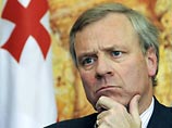 НАТО поддерживает Грузию, но не закрывает двери перед Россией НАТО поддерживает Грузию, но не закрывает двери перед Россией