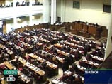 Саакашвили предлагает грузинам радужные реформы, которые льстят даже оппозиции Саакашвили предлагает грузинам радужные реформы, которые льстят даже оппозиции