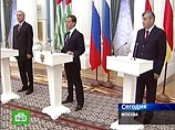 РФ подписала Договоры о дружбе, сотрудничестве и взаимопомощи с Абхазией и Южной Осетией РФ подписала Договоры о дружбе, сотрудничестве и взаимопомощи с Абхазией и Южной Осетией