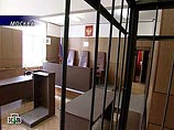 В июле Бабушкинский районный суд Москвы вынес решение о его принудительной депортации за границу России. Однако задержанный не стал дожидаться исполнения этого решения и в ночь на 9 сентября бежал из центра содержания иностранных граждан, отметил источник В июле Бабушкинский районный суд Москвы вынес решение о его принудительной депортации за границу России. Однако задержанный не стал дожидаться исполнения этого решения и в ночь на 9 сентября бежал из центра содержания иностранных граждан, отметил источник